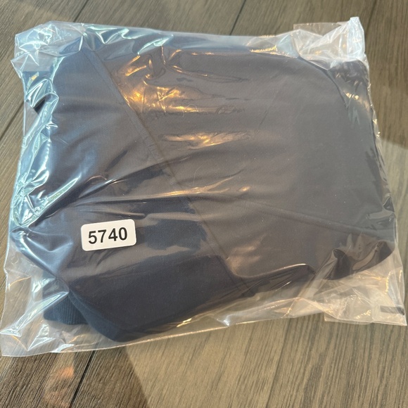 Lululemon Scuba Oversized Half-Zip Hoodie Black 45740 - Picture 14 of 14